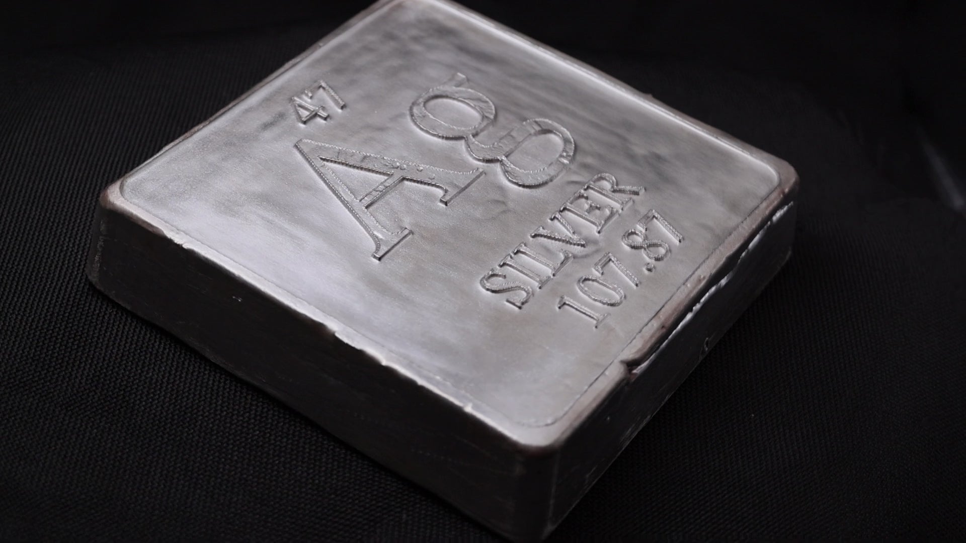 Elemental Silver - 360° Rotation Video